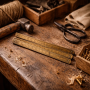 Mètre pliant ancien en laiton