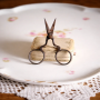 Petits ciseaux anciens couture metal