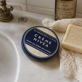 Vintage NIVEA metal tin