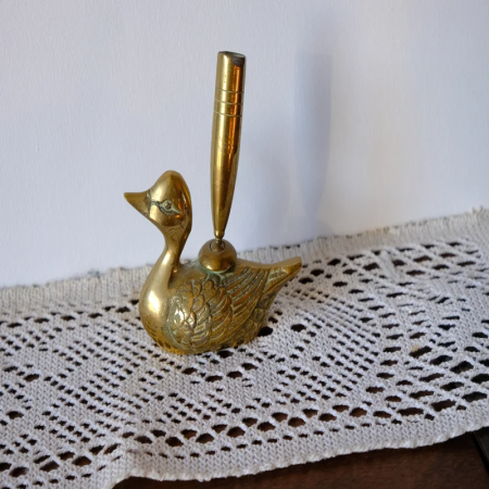 Porte-stylo ancien en laiton forme canard – accessoire bureau vintage brocante