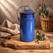 Boîte ancienne émaillée bleue vintage